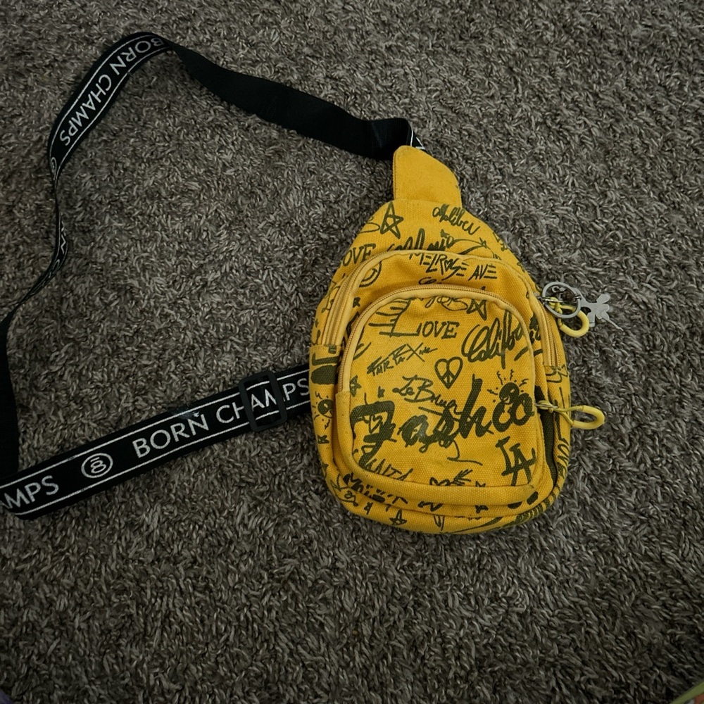 SHEIN Yellow Graffiti Crossbody Bag